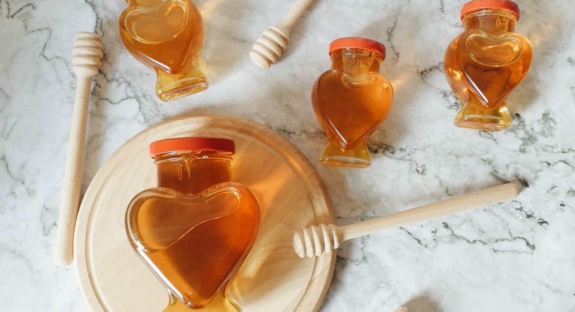 Raw vs. Creamed Honey: Which Is Better for Your Health?